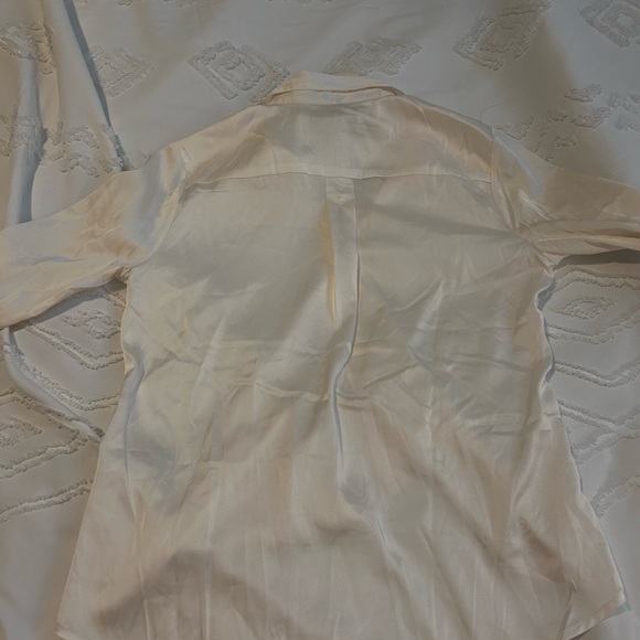 - NWT Banana Republic Classic silk like Shirt - Picture 5 of 6